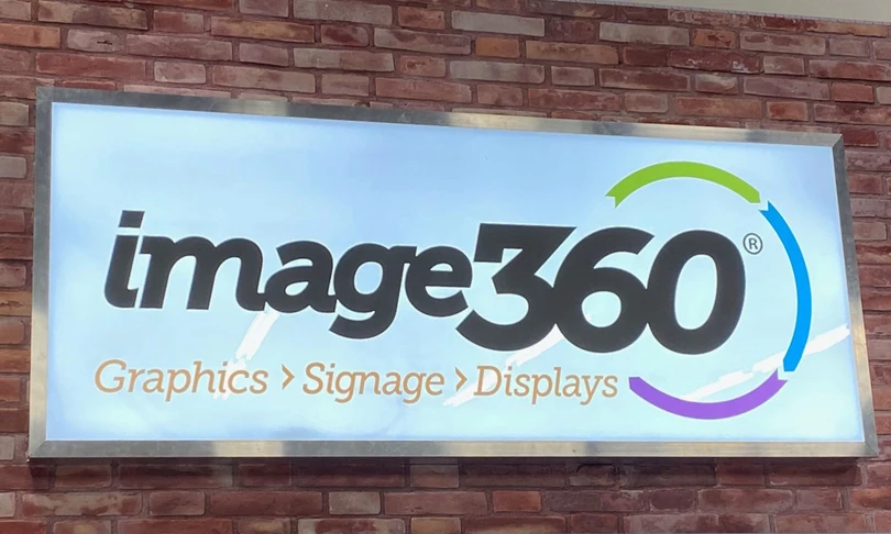 Edgelit and Backlit Signs